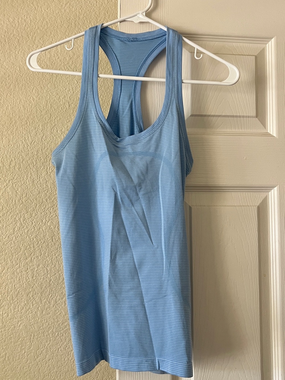 Lululemon Swiftly hip length tank light blue